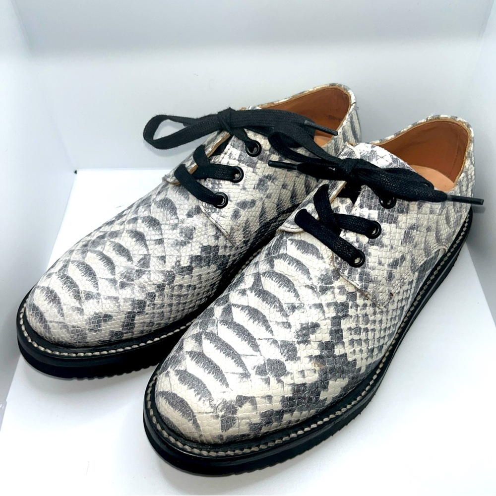 Two Thousand Never Gray White Snake Pattern Leather Oxfords Vibram Sole Men’s 8